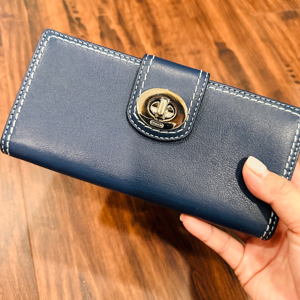 Coach Blue/Navy Leather Turn Lock Wallet